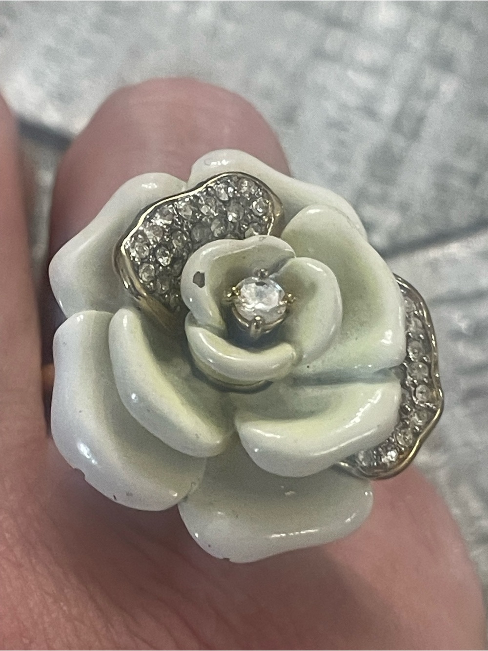 Vintage Juicy Couture White Enamel Rose Cocktail Ring